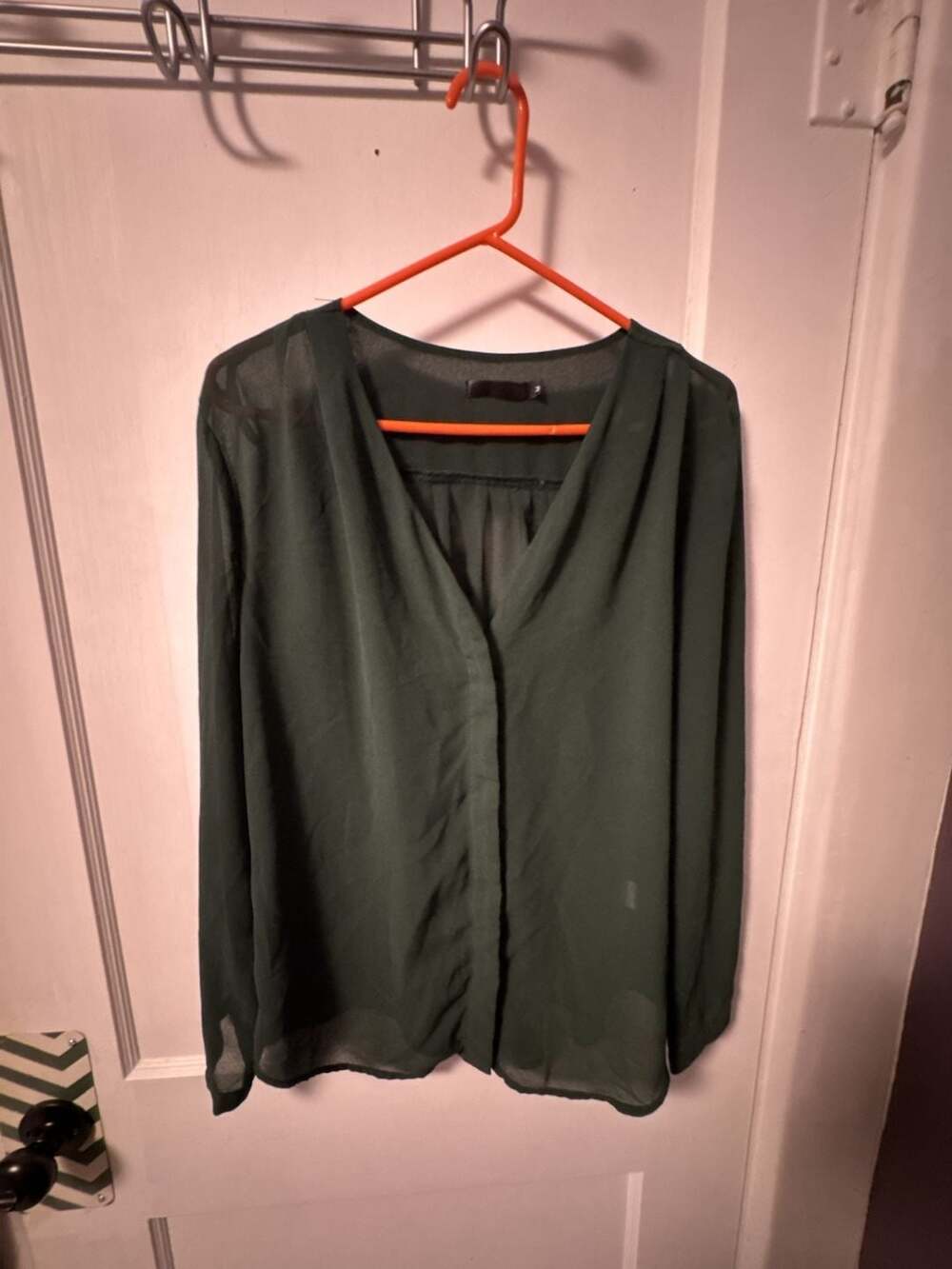 Urban Coco Long Sleeve V-Neck Sheer Blouse in Dark Green, Size M